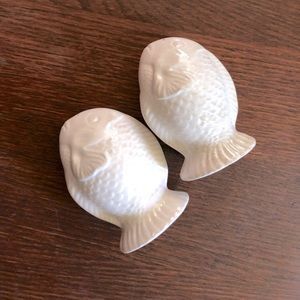 ceramic fish salt and pepper shaker set